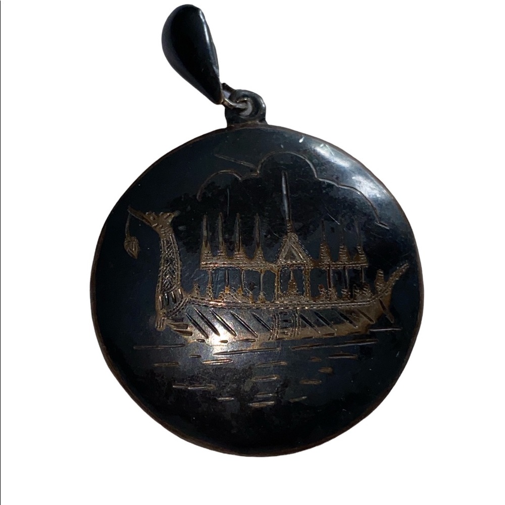 Vintage Siam Sterling Silver Pendant
